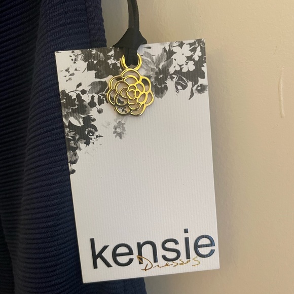 KENSIE NWT Navy Fit & Flare with pockets - Picture 4 of 8